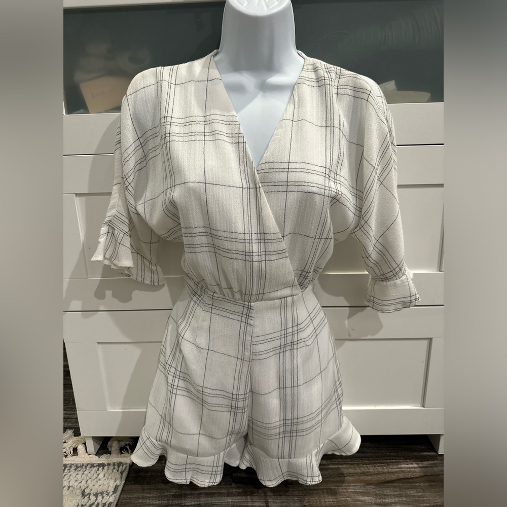 Peach puff romper S